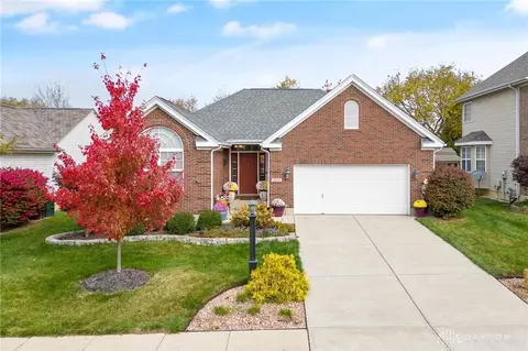 4394 Longmeadow Ln, Beavercreek, OH 45430