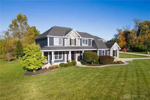 90 Pleasantwood Ct, Springboro, OH 45066