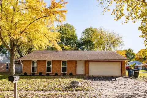 7500 Rustic Woods Dr, Dayton, OH 45424