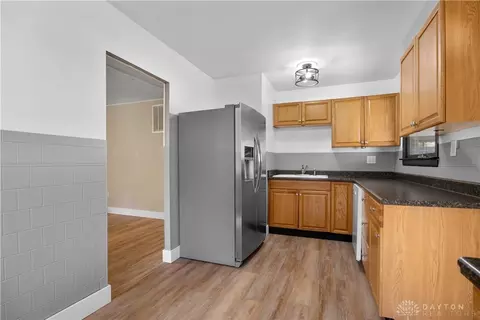 5581 Sharp Rd, Dayton, OH 45432 photo 8