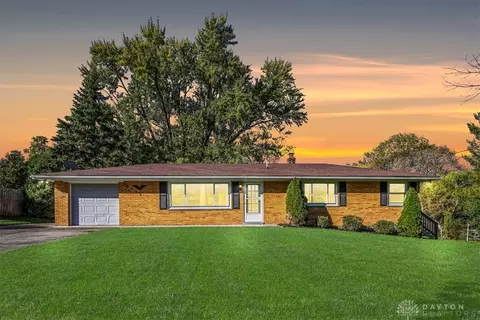 8105 Lesourdsville West Chester Rd, West Chester, OH 45069