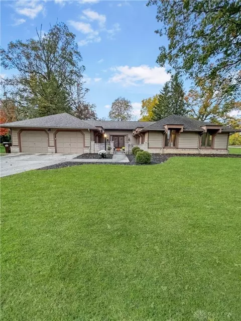 5490 Carol Ln, Greenville, OH 45331