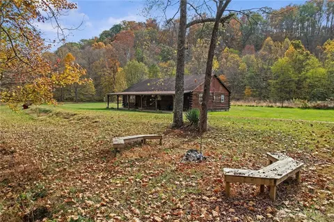 2914 Mackletree Rd, Blue Creek, OH 45616