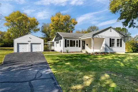 3835 Eileen Rd, Dayton, OH 45429 photo 2