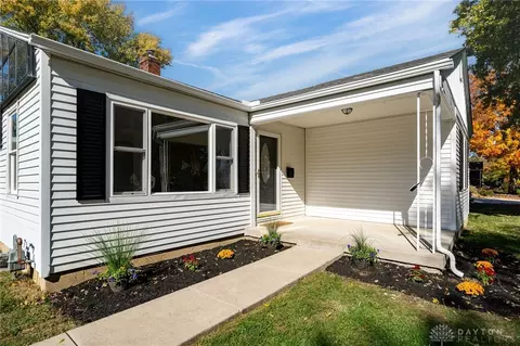 3835 Eileen Rd, Dayton, OH 45429 photo 5