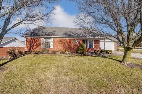 1284 Pheasant Run, Springfield, OH 45503