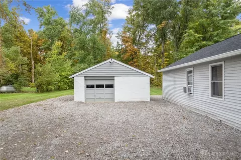 1775 E Concord Rd, Amelia, OH 45102 photo 4