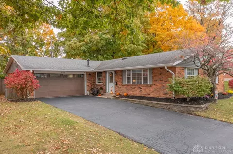 6164 Carnation Rd, West Carrollton, OH 45449