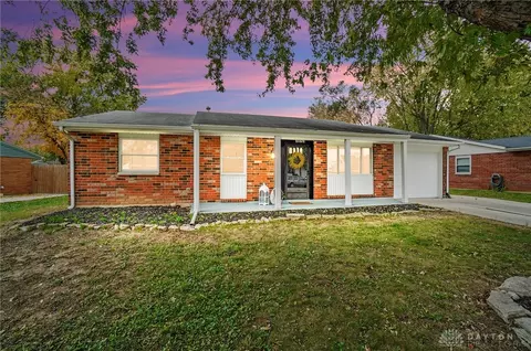 3076 Wyoming Dr, Xenia, OH 45385