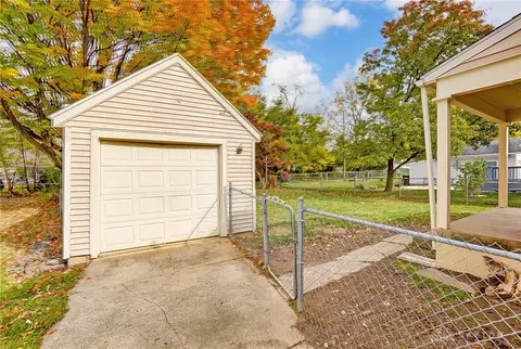 816 Snowhill Blvd, Springfield, OH 45504 photo 20