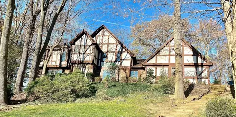 6500 Senator Ln, Washington Township, OH 45459