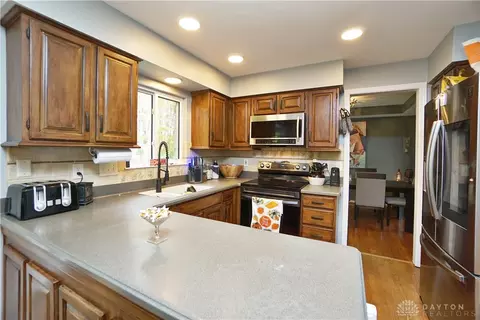 1022 Vixen Dr, Cincinnati, OH 45245 photo 10