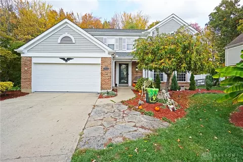 1022 Vixen Dr, Cincinnati, OH 45245