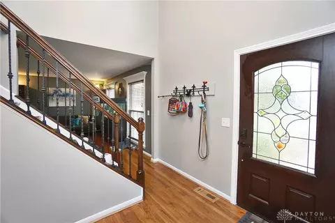 1022 Vixen Dr, Cincinnati, OH 45245 photo 3