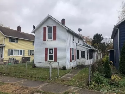 319 E Market St, Urbana, OH 43078