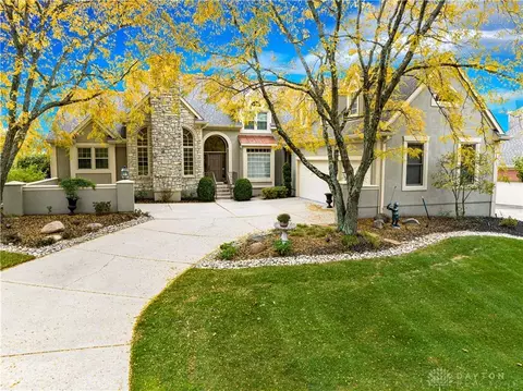 7702 Wetherington Dr, West Chester, OH 45069