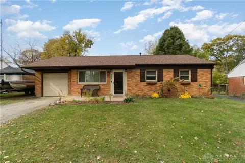 203 W Routzong Dr, Fairborn, OH 45324