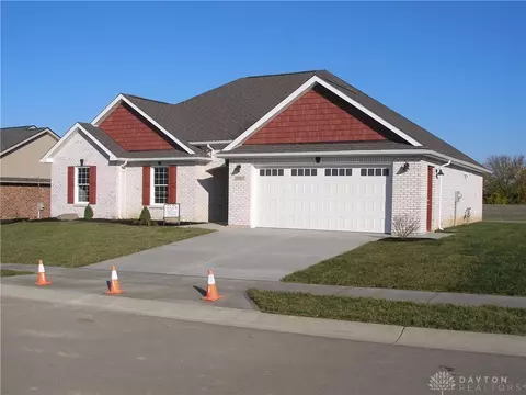 220 Goldenrod Dr, Eaton, OH 45320