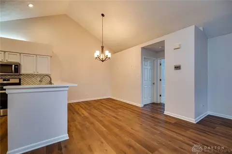 32 Villa Pointe Dr, Springboro, OH 45066 photo 9