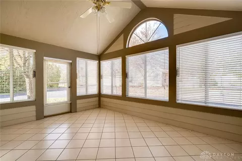 32 Villa Pointe Dr, Springboro, OH 45066 photo 8