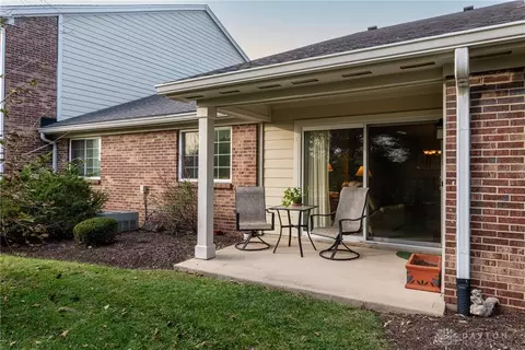 6657 Brigham Sq, Centerville, OH 45459 photo 7