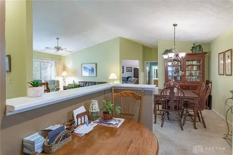 6657 Brigham Sq, Centerville, OH 45459 photo 14