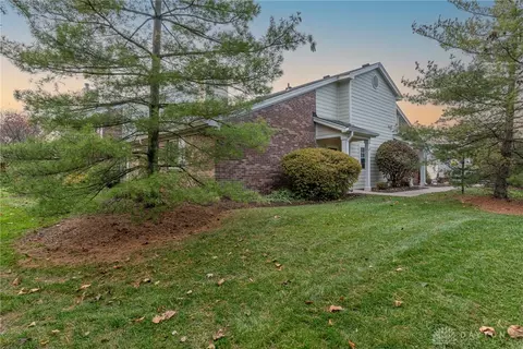 6657 Brigham Sq, Centerville, OH 45459 photo 9