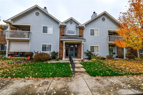6615 Hedington Sq #2, Centerville, OH 45459
