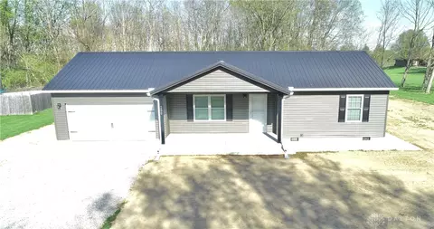 296 Eastern Ave, Leesburg, OH 45135