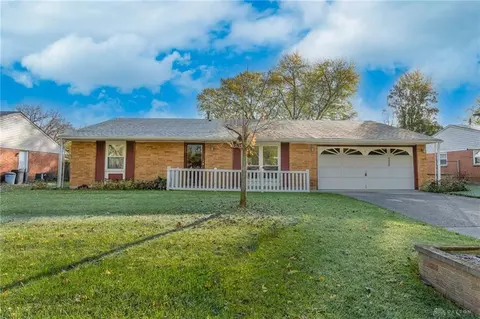 4208 Bellemead Dr, Bellbrook, OH 45305