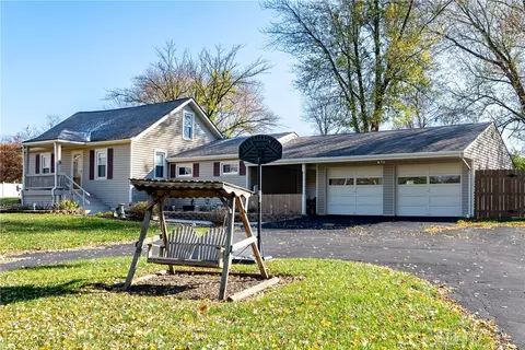 346 N Hampton Rd, Springfield, OH 45504 photo 2
