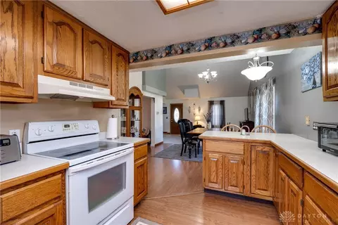 346 N Hampton Rd, Springfield, OH 45504 photo 21