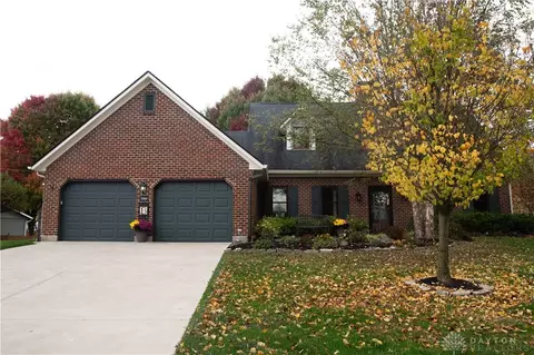 7504 James Bradford Dr, Dayton, OH 45459