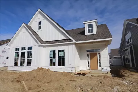 5046 Pepperwell Cir #85, Sugarcreek Township, OH 45440