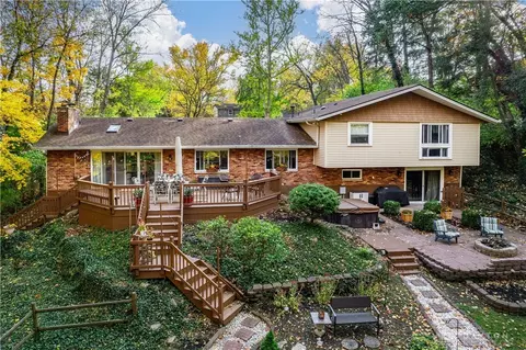 1485 Black Oak Dr, Centerville, OH 45458