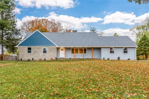 707 Doepke Ln, Cincinnati, OH 45231