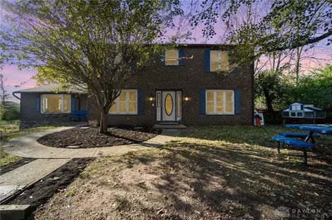 7670 Scarff Rd, New Carlisle, OH 45344