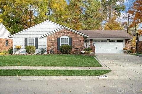 80 Timberwood Ln, Springboro, OH 45066