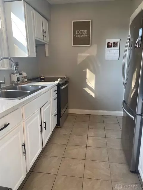 1601 Crestview Dr, Springfield, OH 45504 photo 9