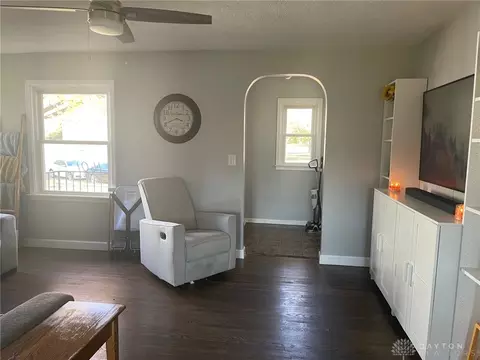 1601 Crestview Dr, Springfield, OH 45504 photo 5