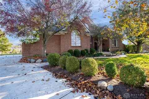 40 Colonial Way, Springboro, OH 45066 photo 3