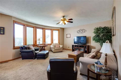 40 Colonial Way, Springboro, OH 45066 photo 13