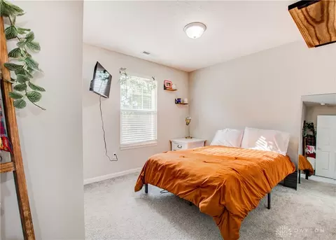569 Diamond Loop, Middletown, OH 45044 photo 37