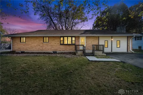 5636 Bellefontaine Rd, Huber Heights, OH 45424