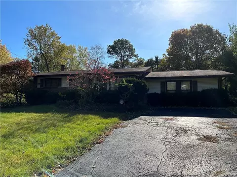 737 Smiley Ave, Springdale, OH 45246