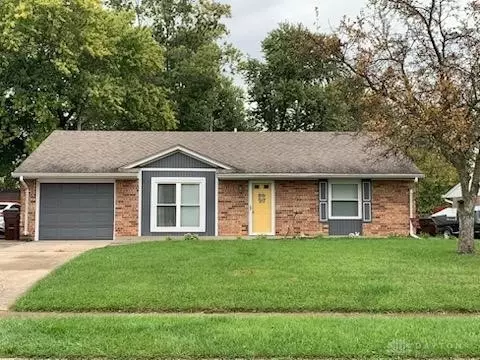 32 N Hillcrest Dr, Germantown, OH 45327