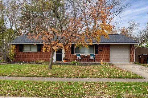 115 Carey Dr, Springboro, OH 45066