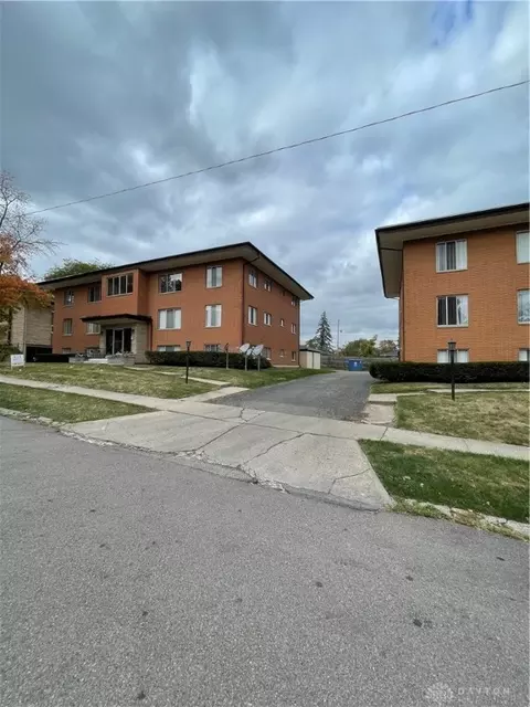 529 Heather Dr, Dayton, OH 45405