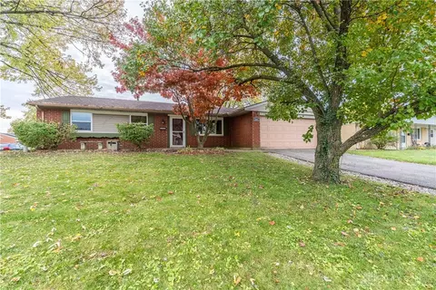 1815 Nebraska Dr, Xenia, OH 45385