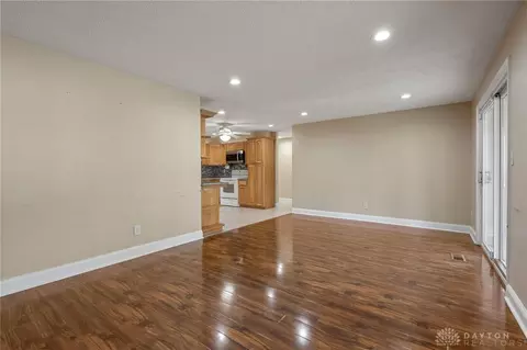 5314 Brainard Dr, Kettering, OH 45440 photo 9